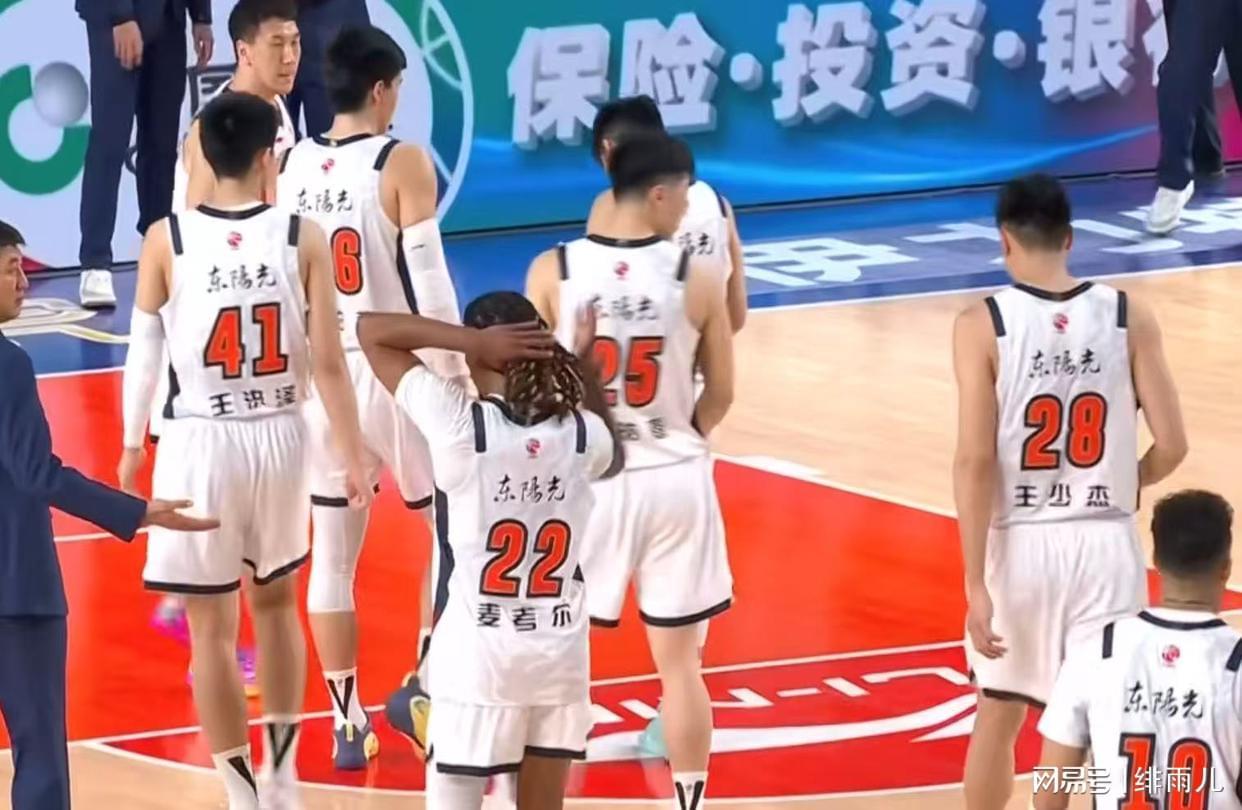 2026世界杯客户端下载-一箭双雕！广东队“战略性”输给新疆男篮，杜锋想要做掉辽宁？